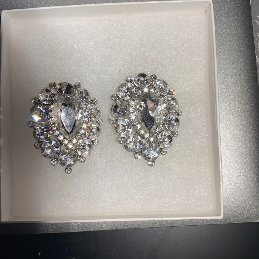 Women’s Clip On Earrings